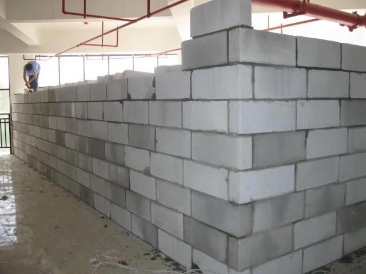 雅安蒸压加气混凝土砌块承重墙静力和抗震性能的研究
